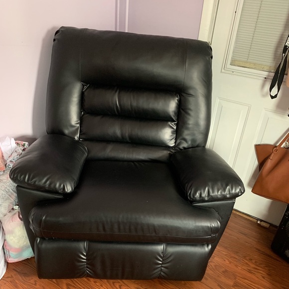 Other - Black recliner couch